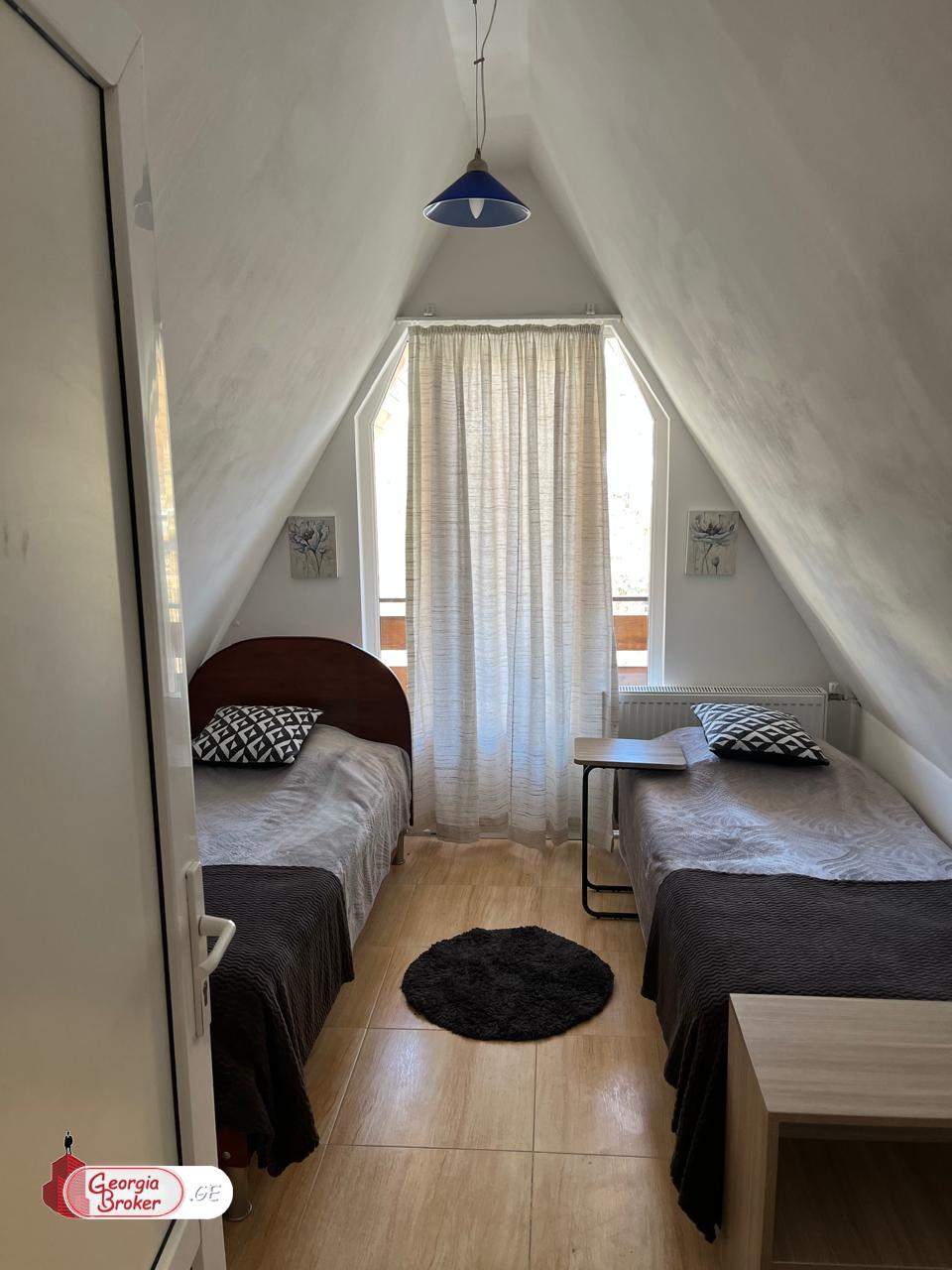 იყიდება ახალი გარემონტებული 3 ოთახიანი ბინა გუდაურში